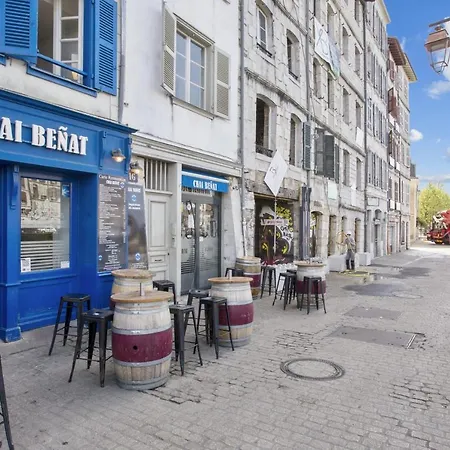 Volet Bleu - Welkeys Apartment